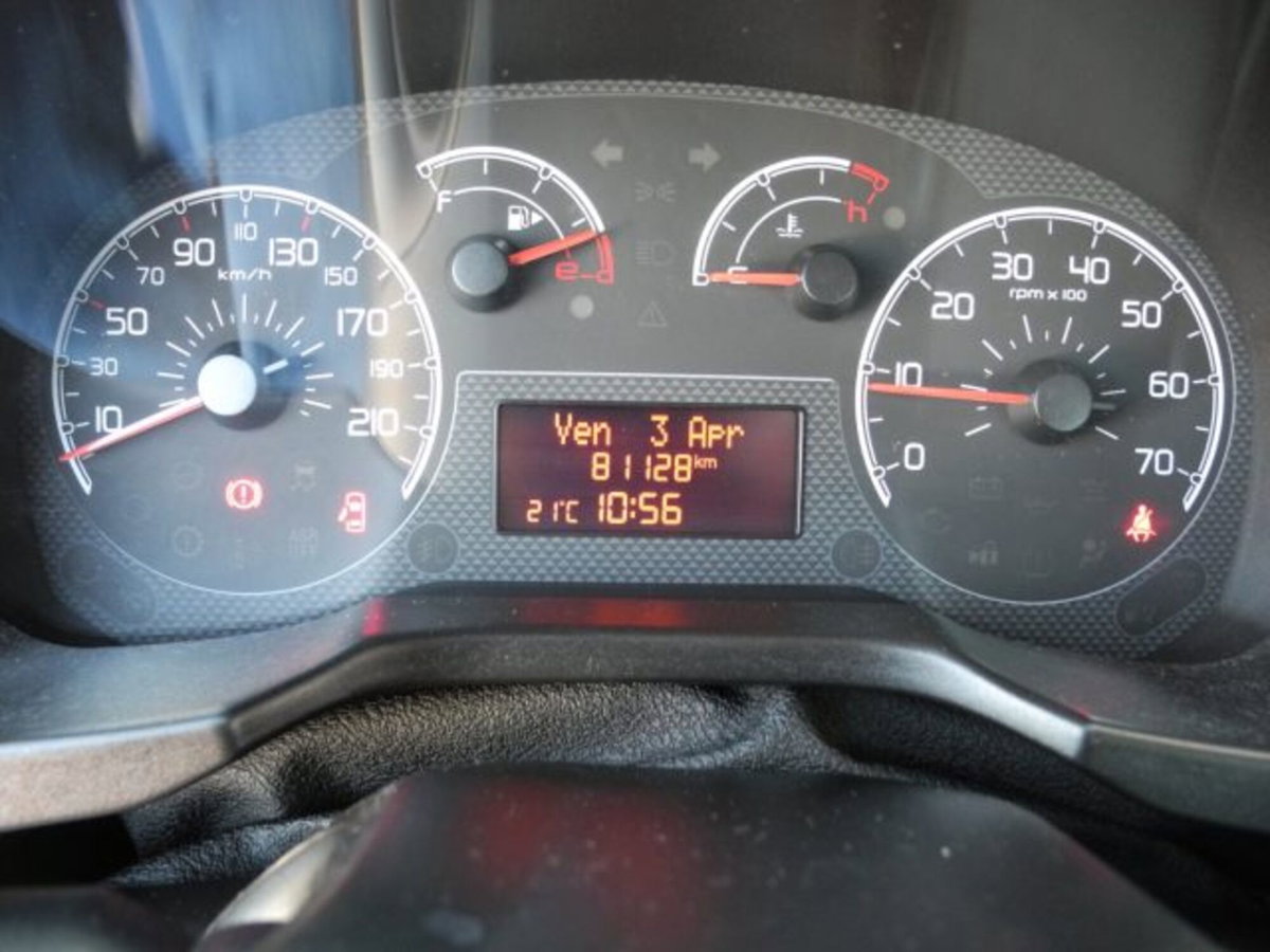 Fiat Qubo 1.3 MJT 80 CV Active (16)