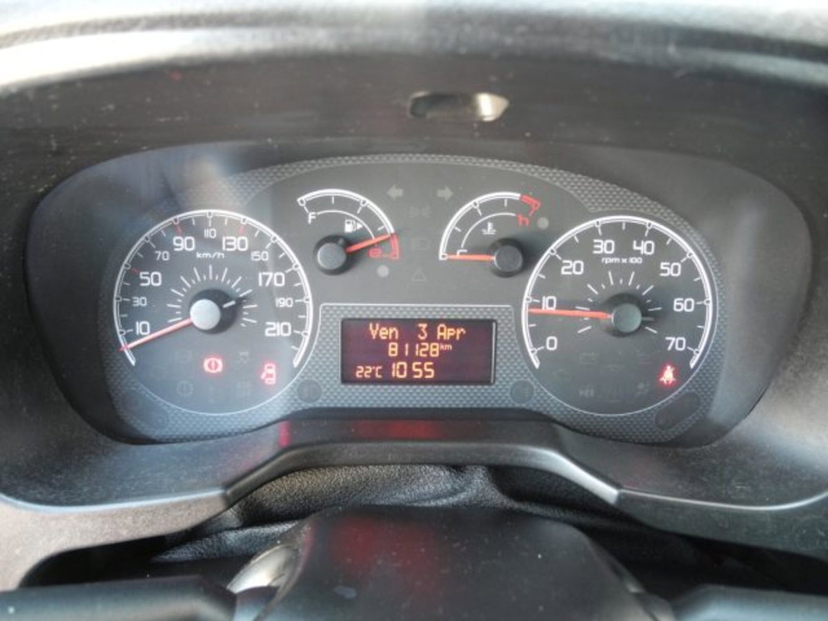Fiat Qubo 1.3 MJT 80 CV Active (6)