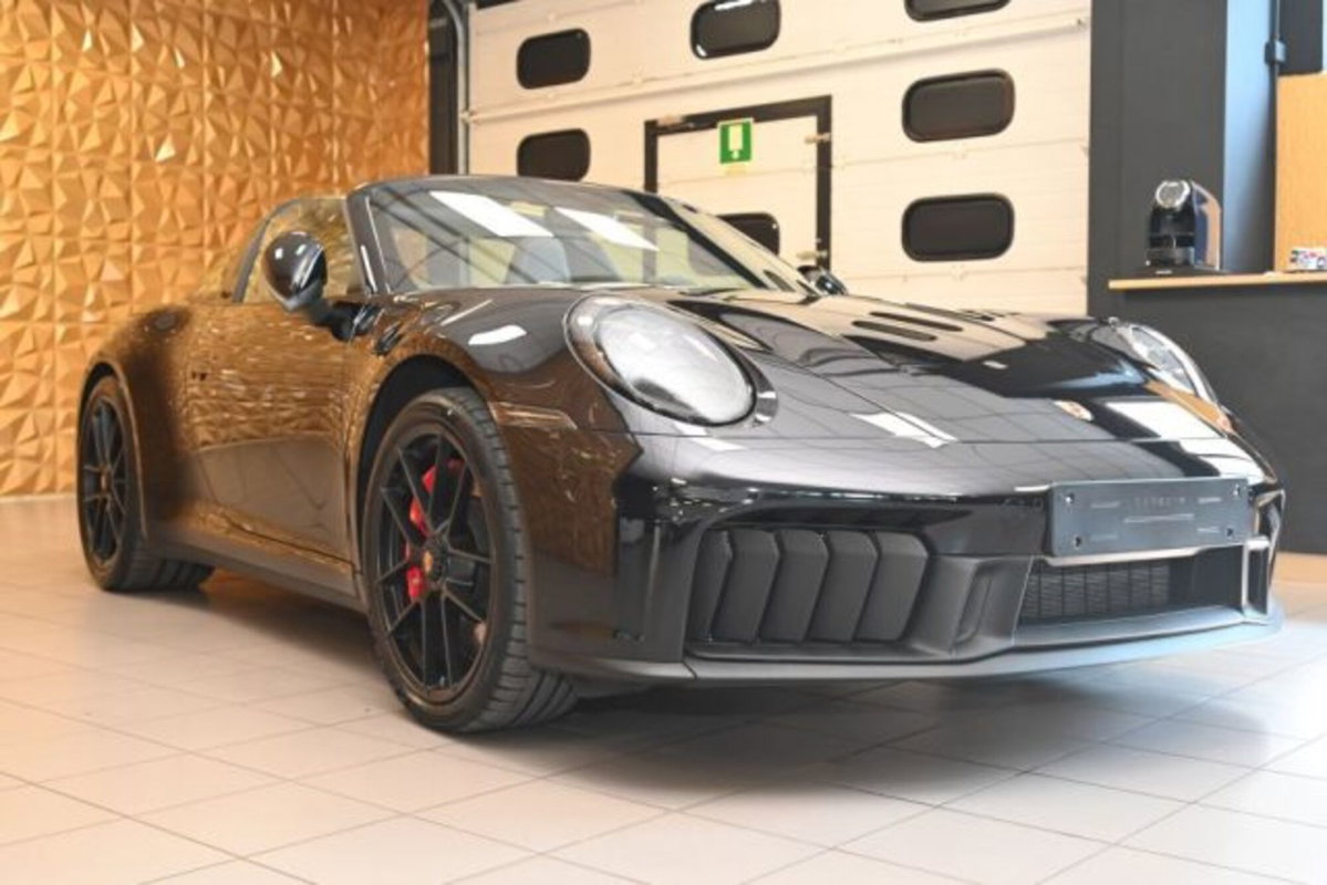 Porsche 911 Cabrio Targa 3.6 4 GTS auto (2)