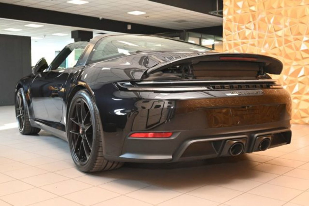 Porsche 911 Cabrio Targa 3.6 4 GTS auto (3)