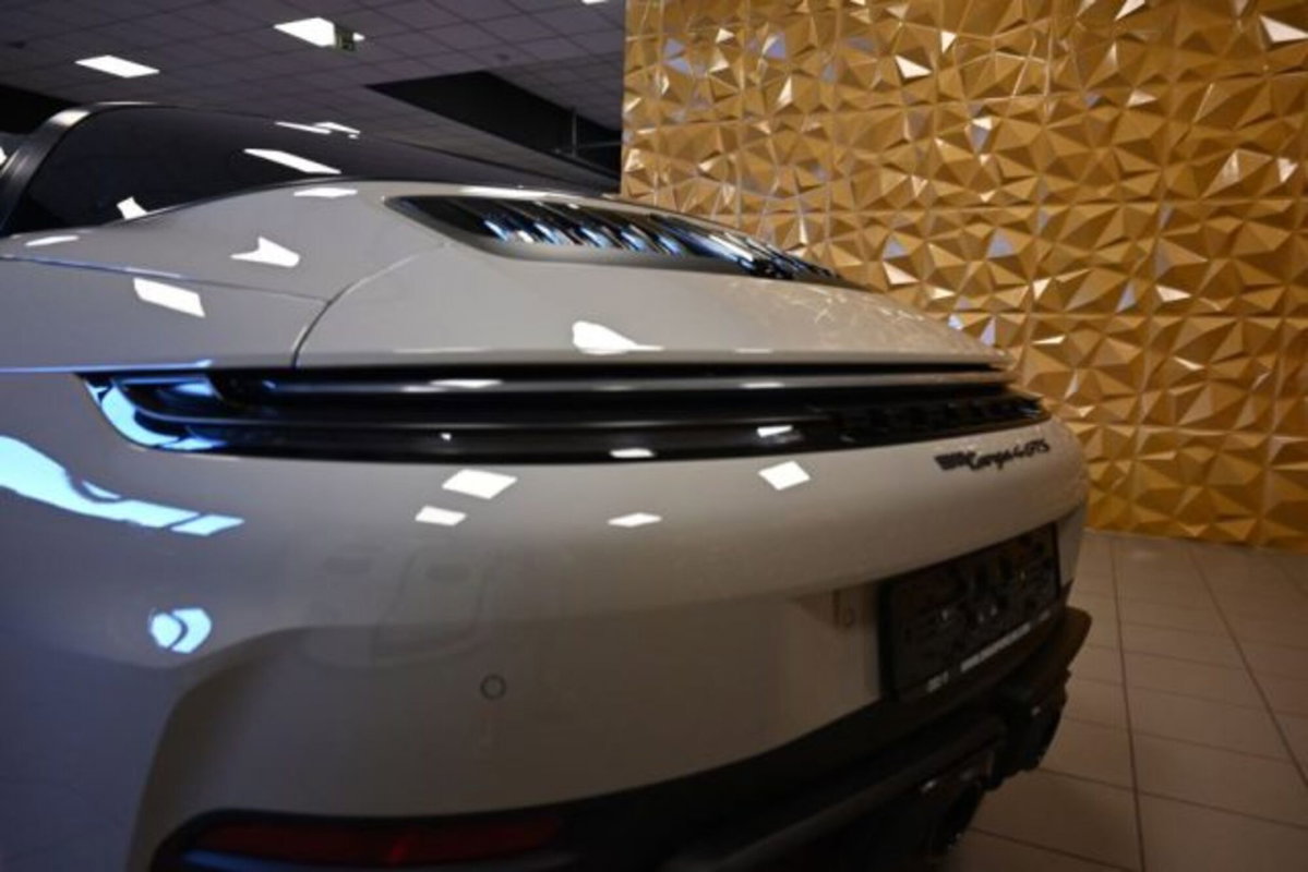 Porsche 911 Cabrio Targa 3.6 4 GTS auto (15)
