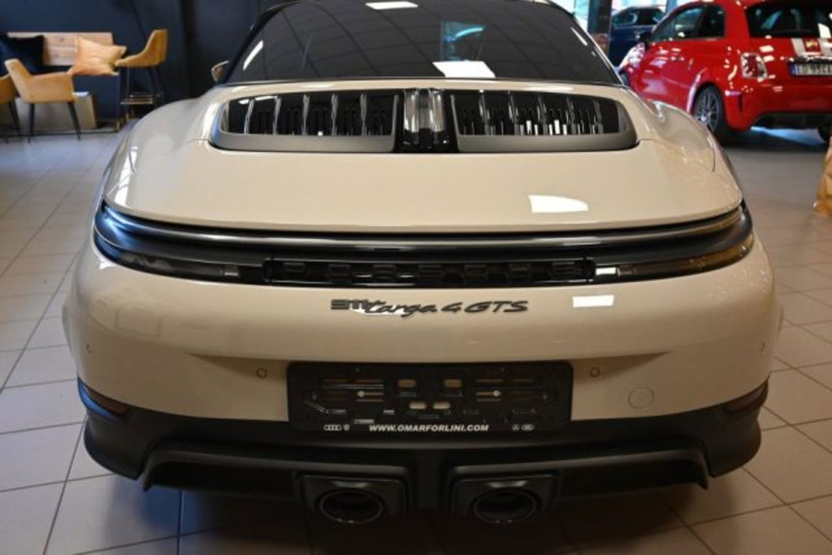 Porsche 911 Cabrio Targa 3.6 4 GTS auto (6)