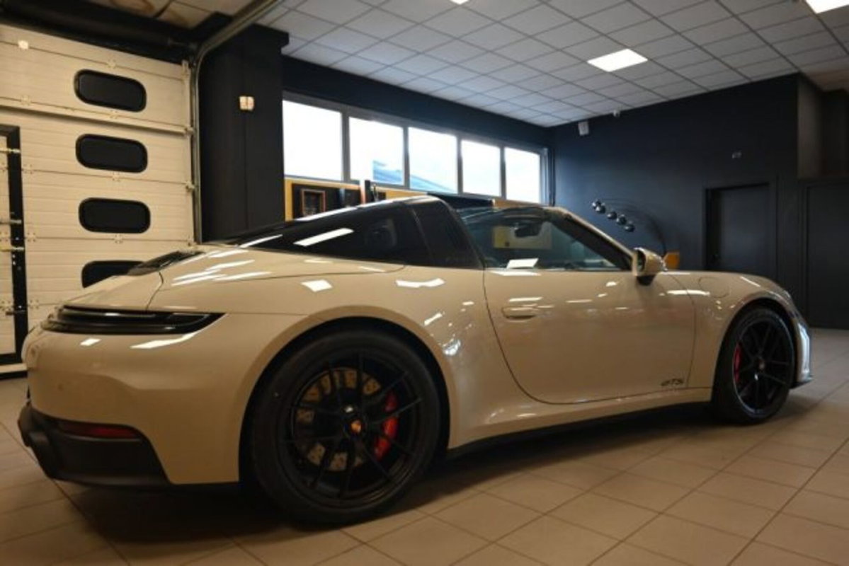 Porsche 911 Cabrio Targa 3.6 4 GTS auto (7)