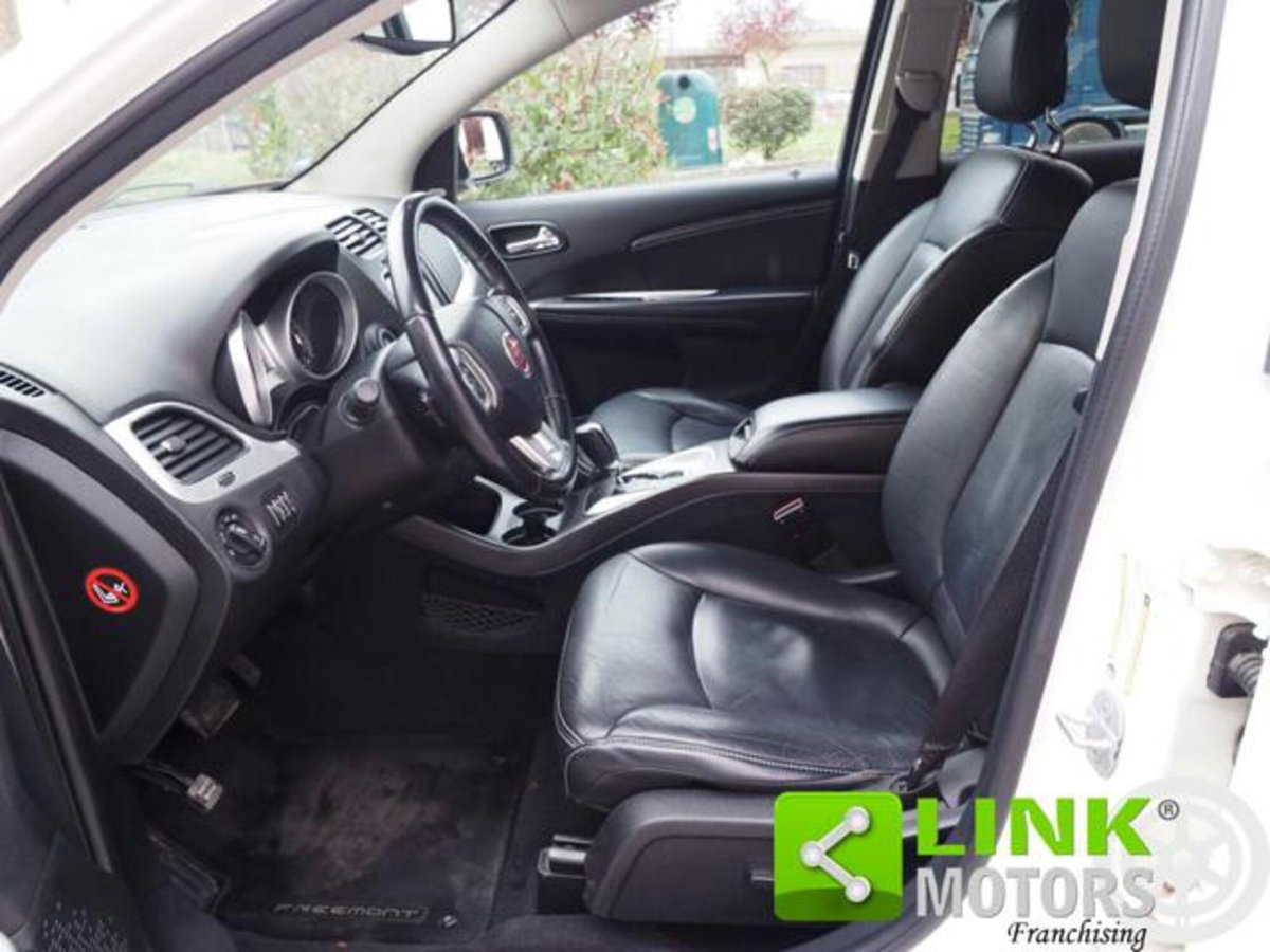 Fiat Freemont 2.0 Mjt 170 CV 4x4 Automatica Lounge (12)