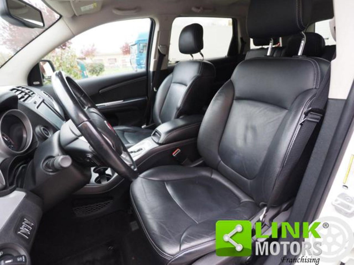 Fiat Freemont 2.0 Mjt 170 CV 4x4 Automatica Lounge (15)