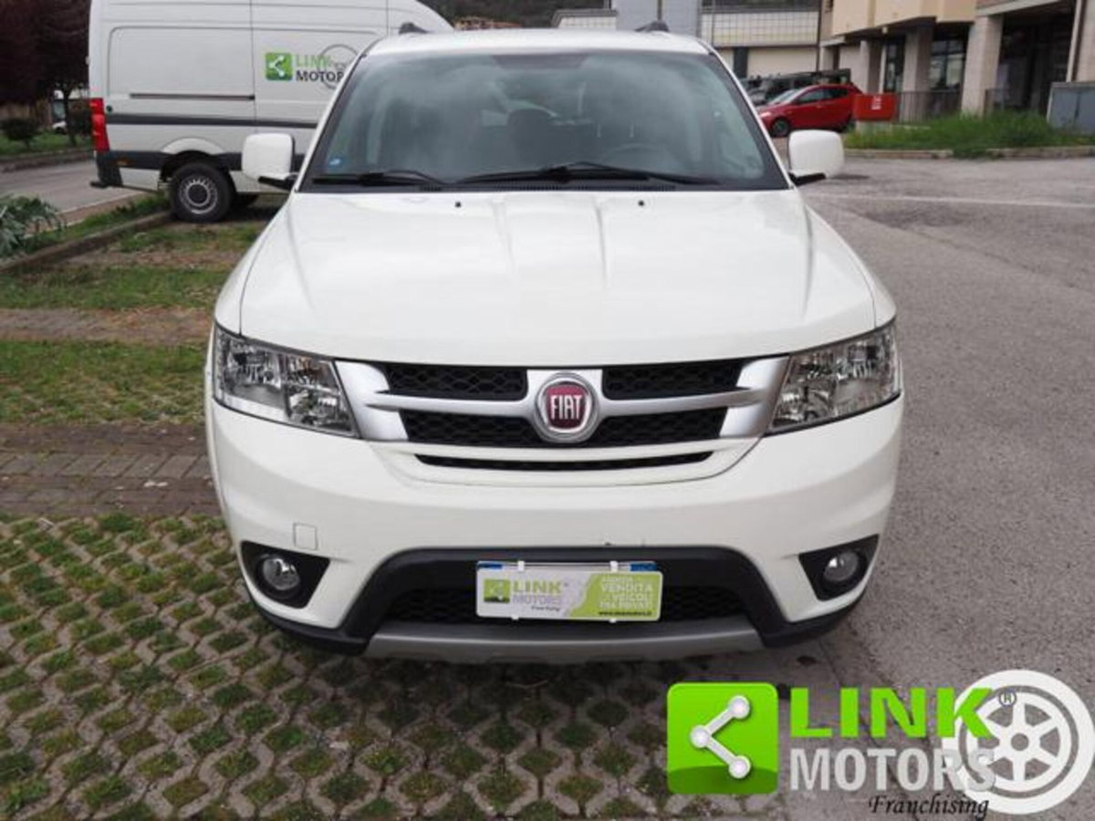 Fiat Freemont 2.0 Mjt 170 CV 4x4 Automatica Lounge (2)