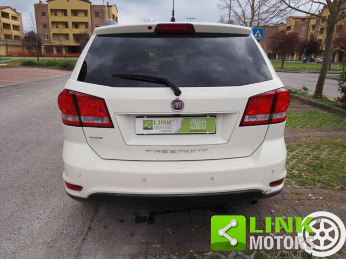 Fiat Freemont 2.0 Mjt 170 CV 4x4 Automatica Lounge (6)
