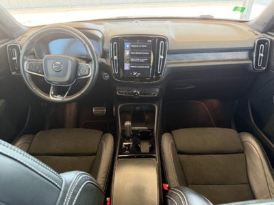 Volvo XC40 T4 AWD Geartronic R-design (10)