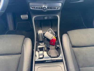 Volvo XC40 T4 AWD Geartronic R-design (16)