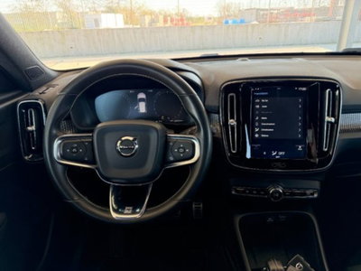 Volvo XC40 T4 AWD Geartronic R-design (17)