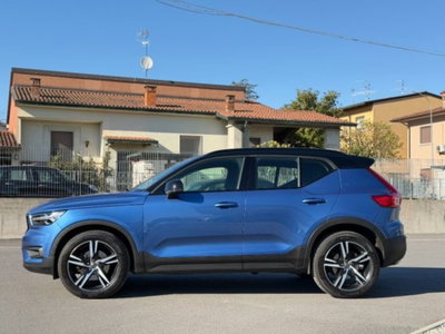Volvo XC40 T4 AWD Geartronic R-design (3)