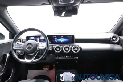 Mercedes-Benz Classe A Sedan 200 d Automatic 4p. Premium (9)