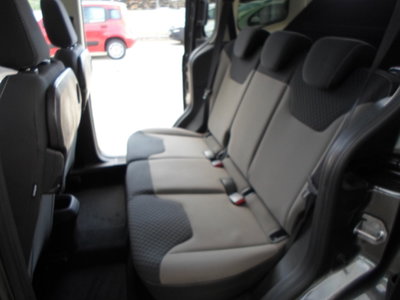 Ford Tourneo Courier 1.5 TDCI 75 CV Plus (13)