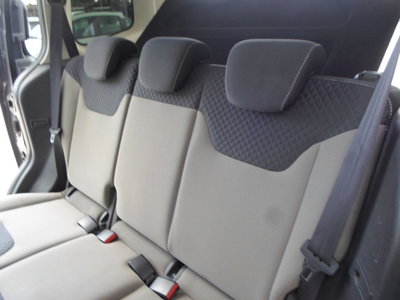 Ford Tourneo Courier 1.5 TDCI 75 CV Plus (16)