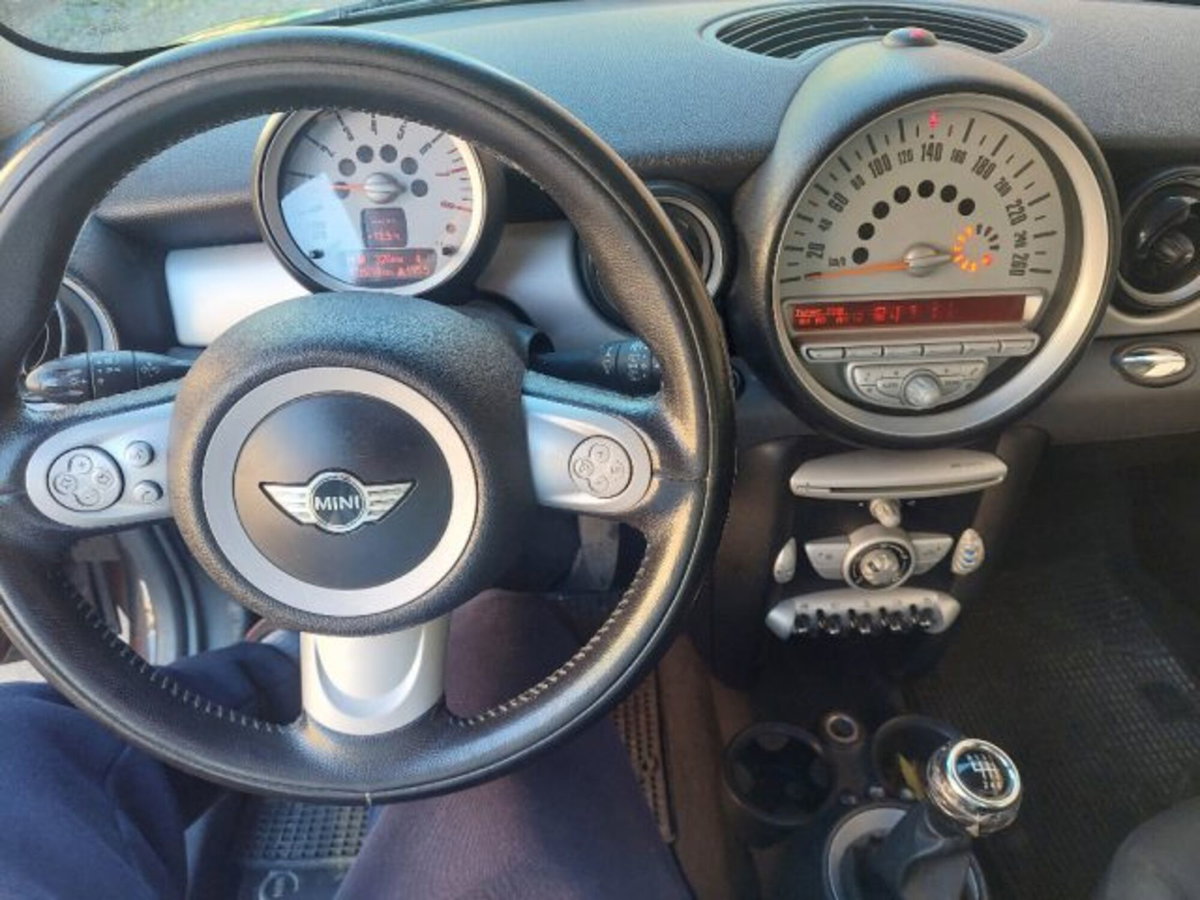 MINI Mini Clubman 1.6 16V Cooper Clubman (7)