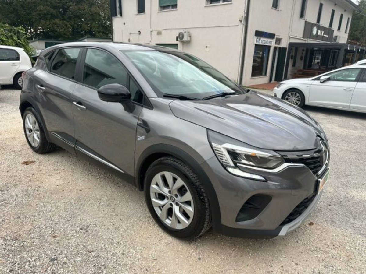 Renault Captur Blue dCi 115 CV EDC Business (11)