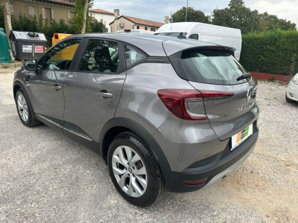 Renault Captur Blue dCi 115 CV EDC Business (12)