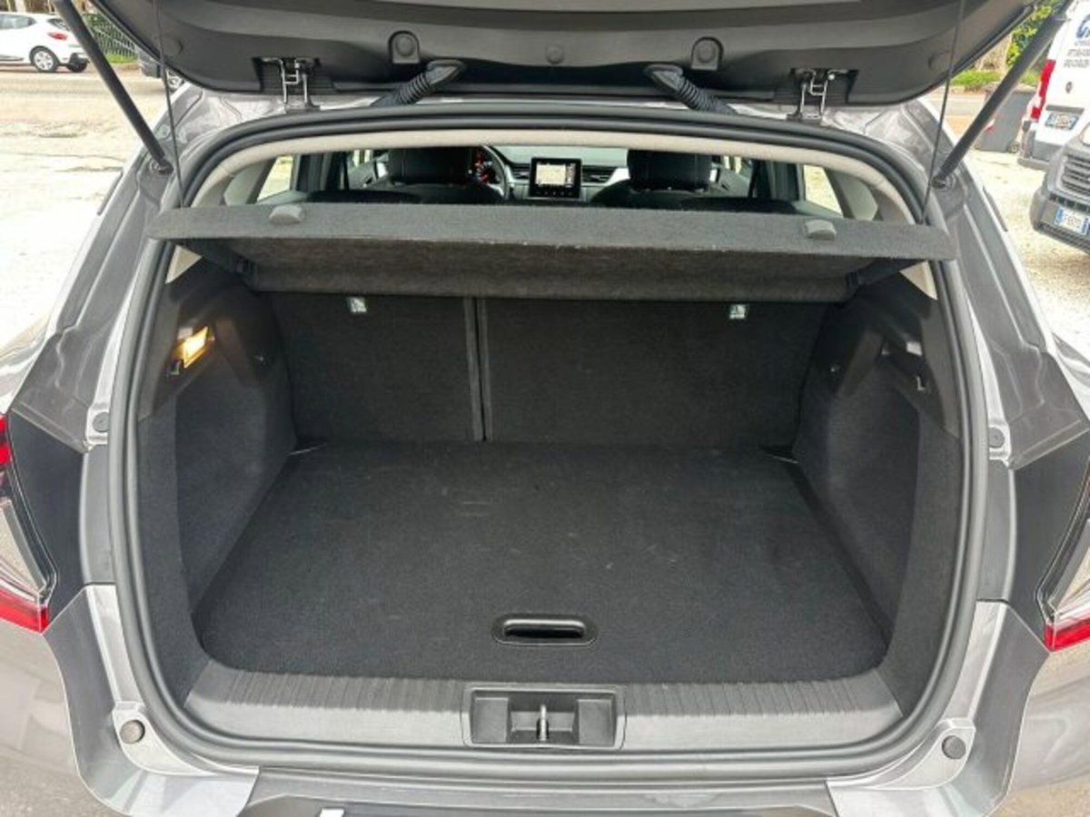 Renault Captur Blue dCi 115 CV EDC Business (7)