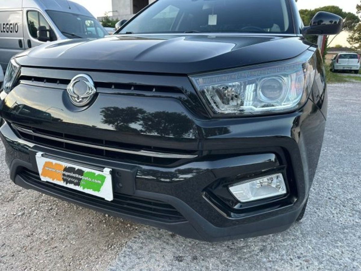 Ssangyong Tivoli 1.6d 2WD Black Edition (17)