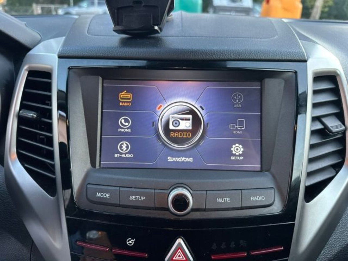 Ssangyong Tivoli 1.6d 2WD Black Edition (20)