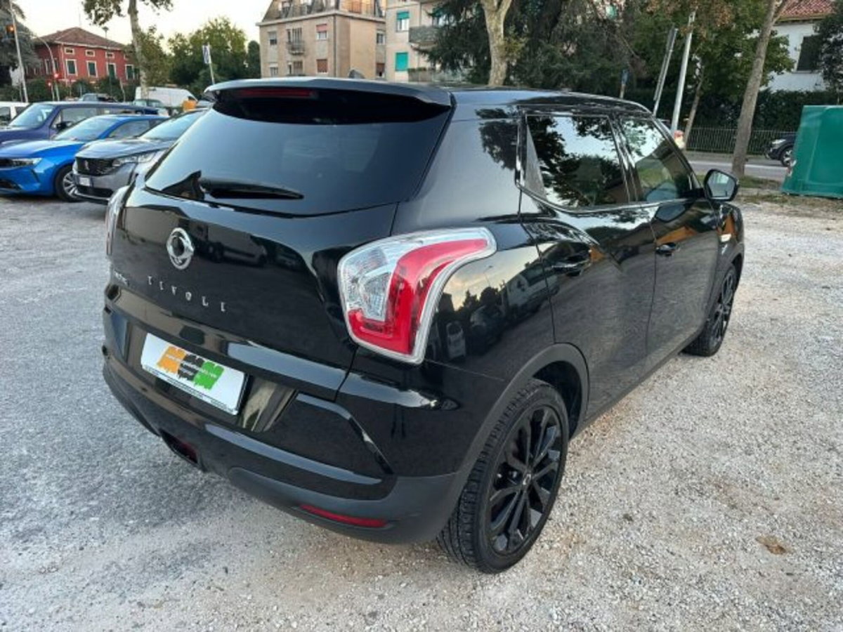 Ssangyong Tivoli 1.6d 2WD Black Edition (3)