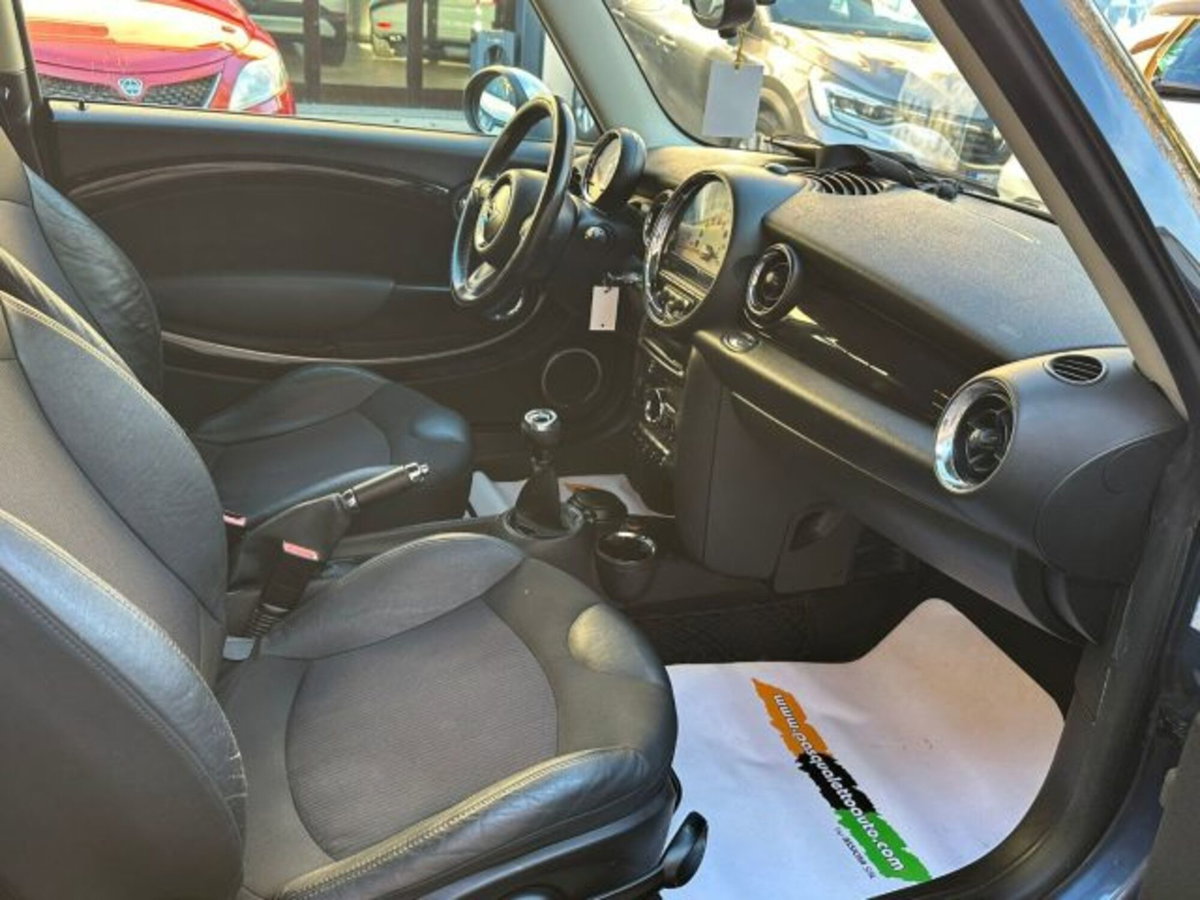 MINI Mini 1.6 16V Cooper (18)