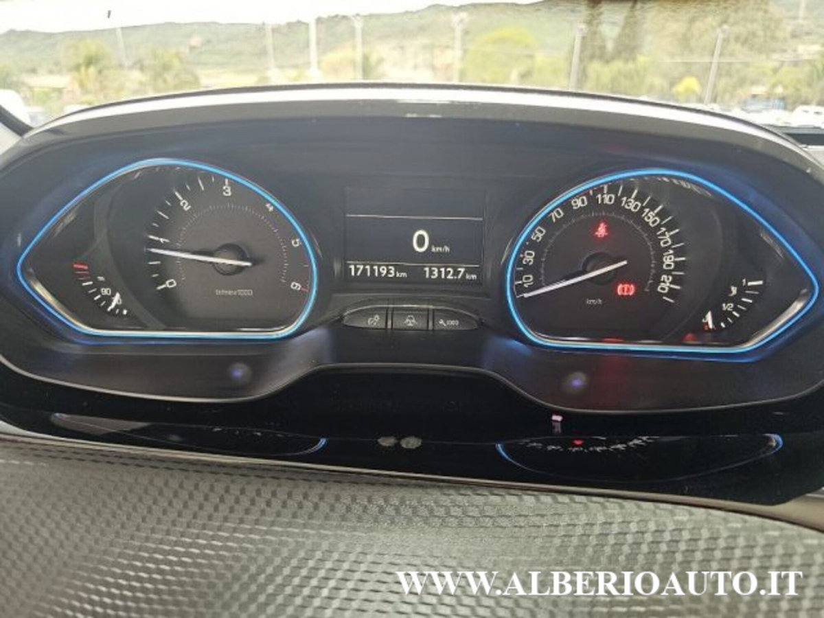 Peugeot 2008 100 Allure (15)