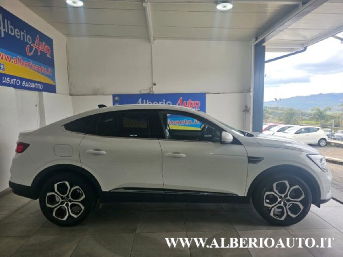 Renault Arkana E-Tech 145 CV Intens (5)