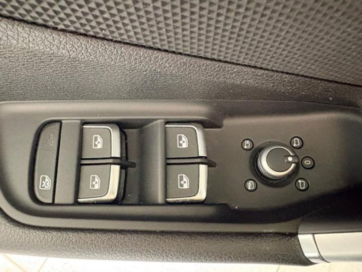 Audi Q2 Q2 30 TDI S tronic S line Edition (13)