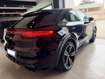 Porsche Cayenne Coupé 3.0 V6 (3)