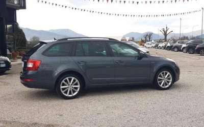 Skoda Octavia Station Wagon 2.0 TDI CR Wagon Ambition (11)