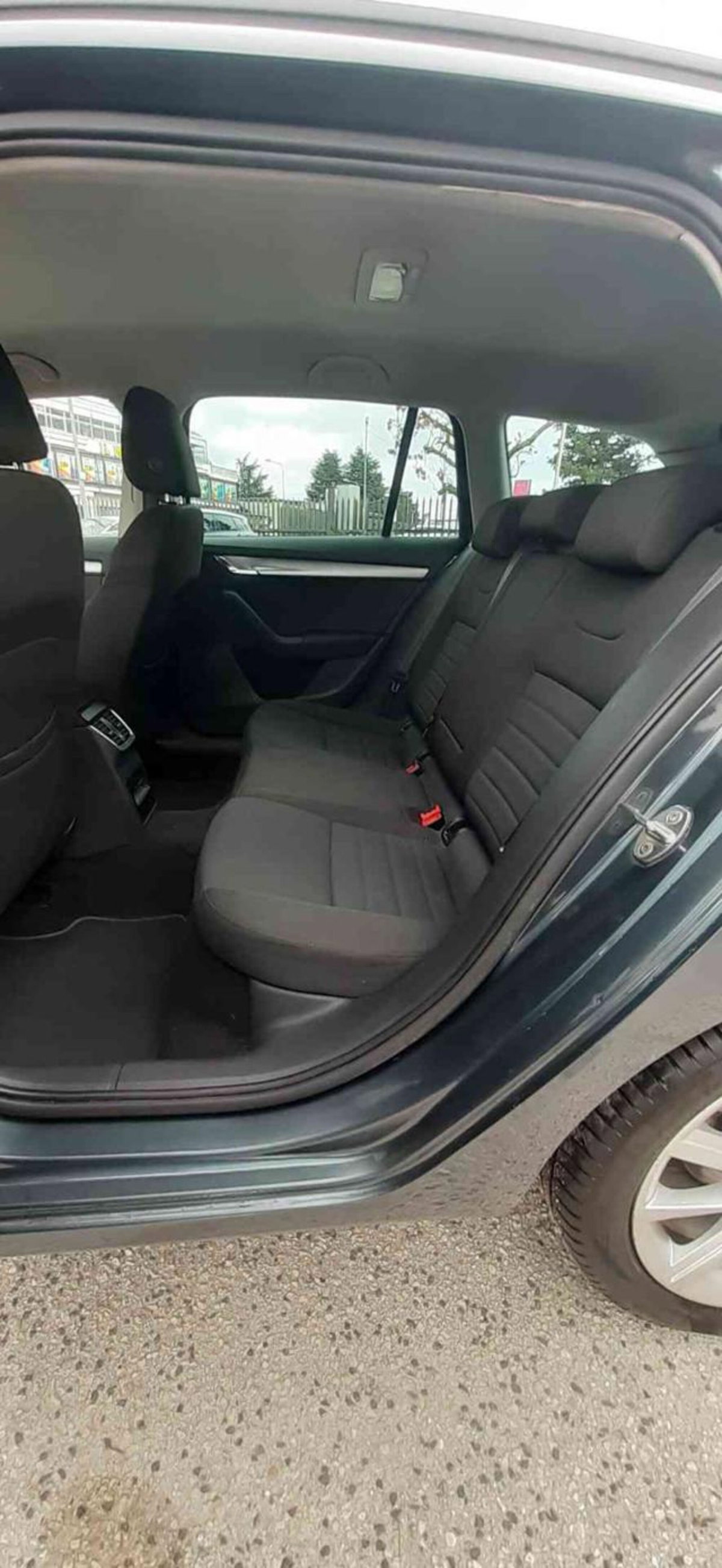 Skoda Octavia Station Wagon 2.0 TDI CR Wagon Ambition (18)