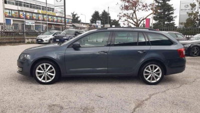 Skoda Octavia Station Wagon 2.0 TDI CR Wagon Ambition (5)