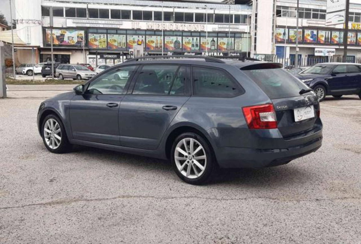 Skoda Octavia Station Wagon 2.0 TDI CR Wagon Ambition (7)
