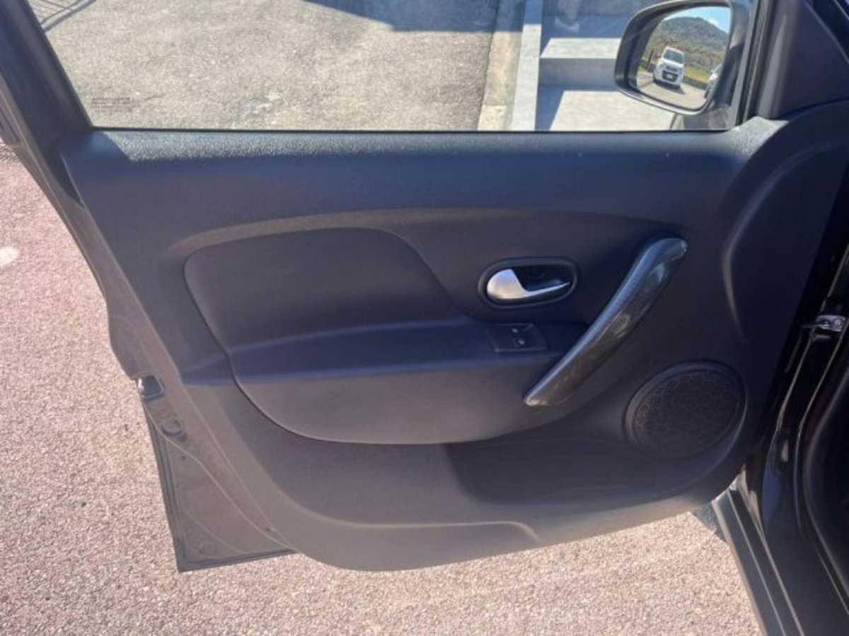 Dacia Sandero Stepway 1.5 Blue dCi 95 CV Comfort (3)