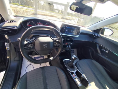 Peugeot 2008 BlueHDi 110 S&S Allure Pack (14)