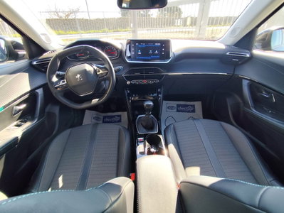 Peugeot 2008 BlueHDi 110 S&S Allure Pack (18)