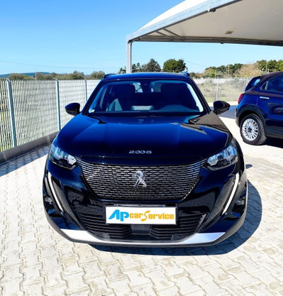 Peugeot 2008 BlueHDi 110 S&S Allure Pack (2)