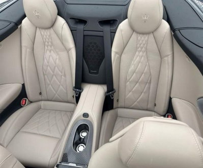 Maserati Grancabrio Folgore awd (8)