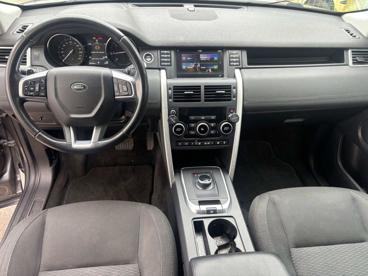 Land Rover Discovery Sport 2.0 TD4 150 CV Pure (12)