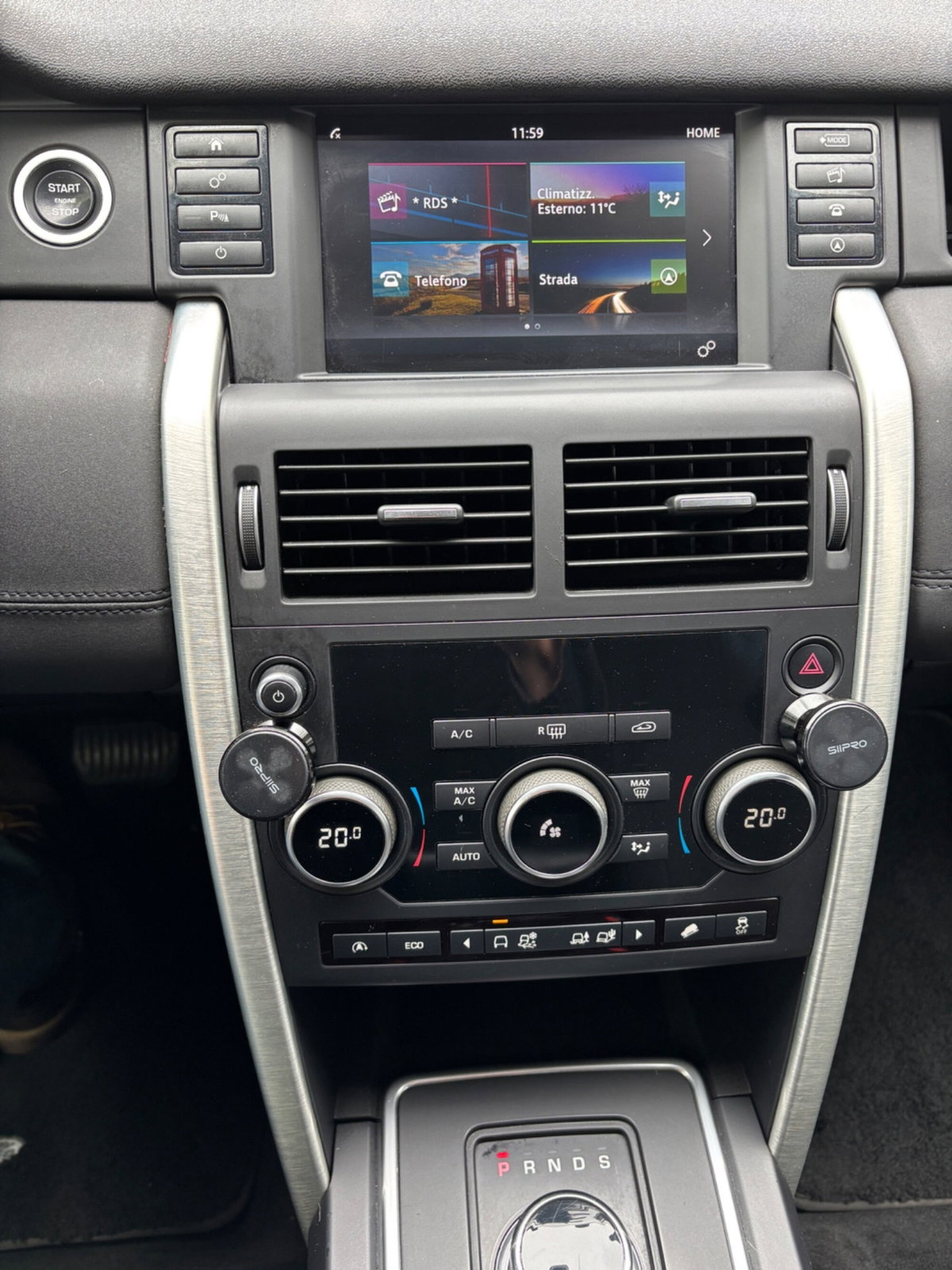 Land Rover Discovery Sport 2.0 TD4 150 CV Pure (15)