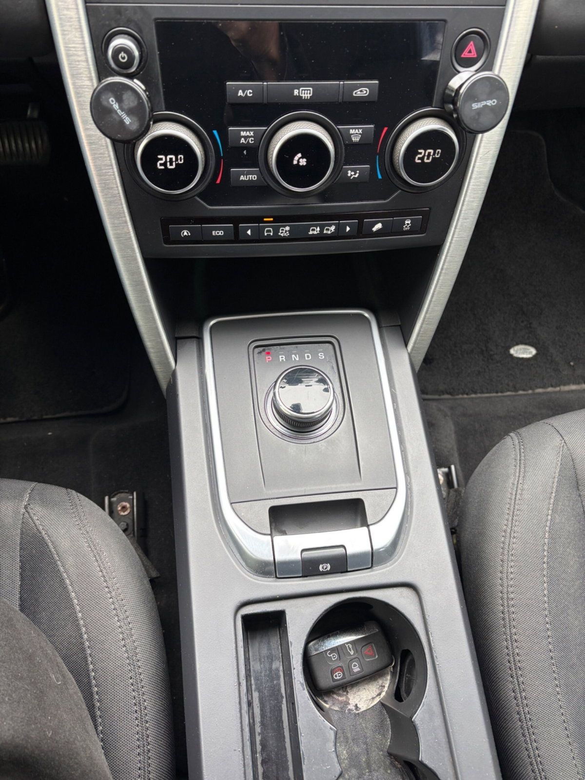 Land Rover Discovery Sport 2.0 TD4 150 CV Pure (16)