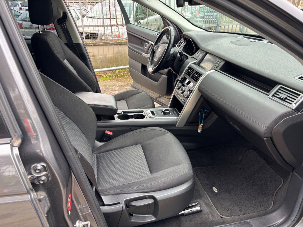 Land Rover Discovery Sport 2.0 TD4 150 CV Pure (20)
