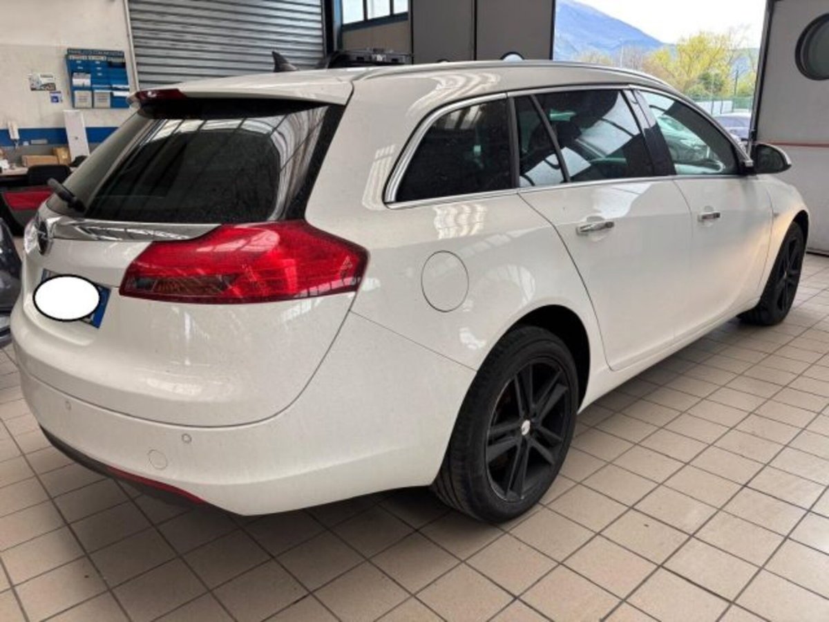 Opel Insignia Station Wagon CDTI 160CV Sports Elective (5)