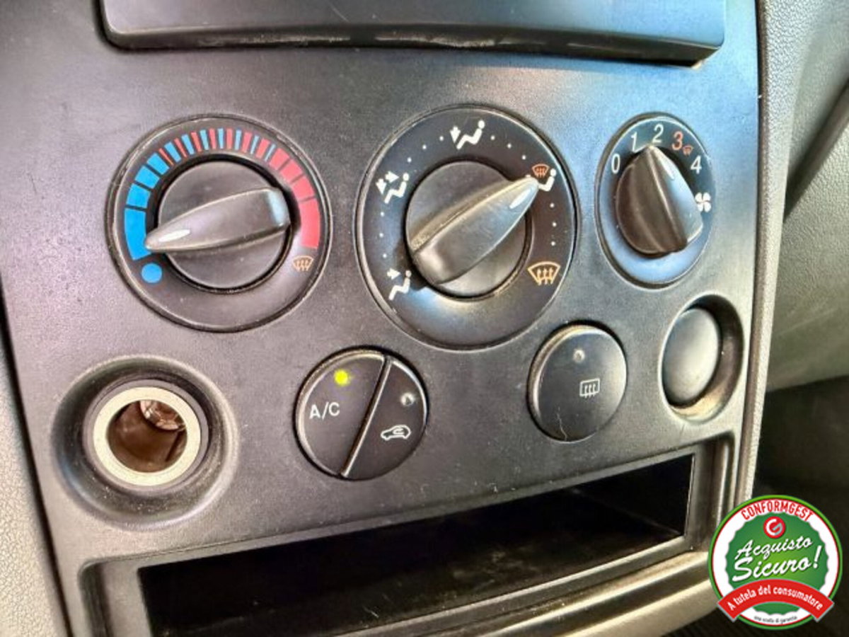 Ford Transit Connect  230L 1.8 TDCi cat PL-TA LX (11)