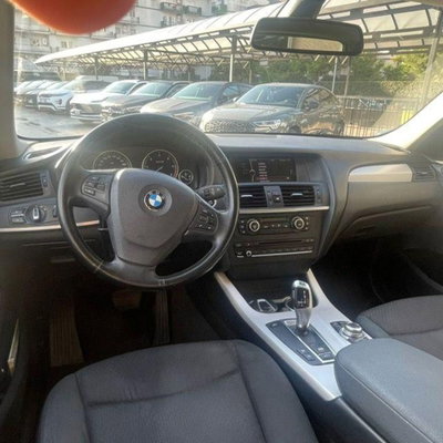BMW X3 xDrive20d Futura (8)