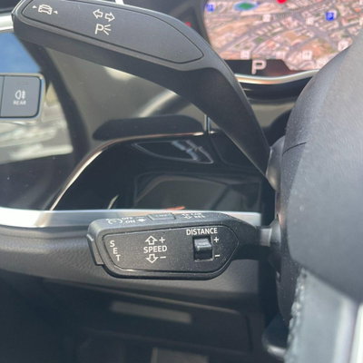 Audi Q3 35 TDI quattro S tronic Business (13)