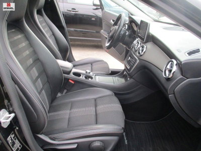 Mercedes-Benz GLA SUV 200 d Automatic Premium (18)