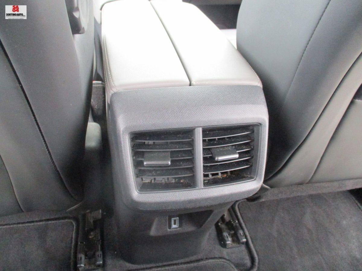Citroen C5 Aircross Aircross BlueHDi 130 S&S EAT8 Shine Pack (14)