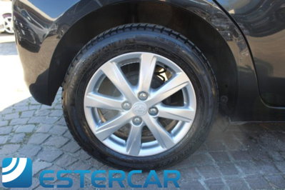 Toyota Yaris 1.0 5 porte Active (11)